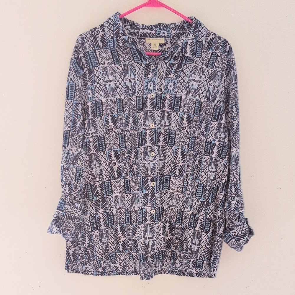 Patterned Blue and White Women's Top